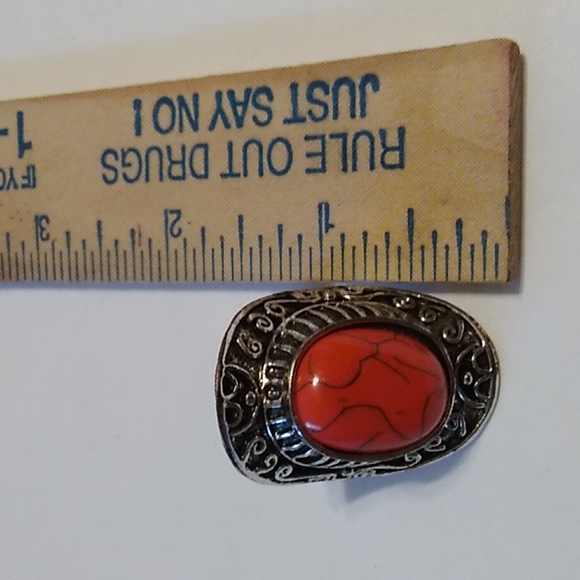 Nwot Fashion Adjustable Ring - Picture 4 of 4